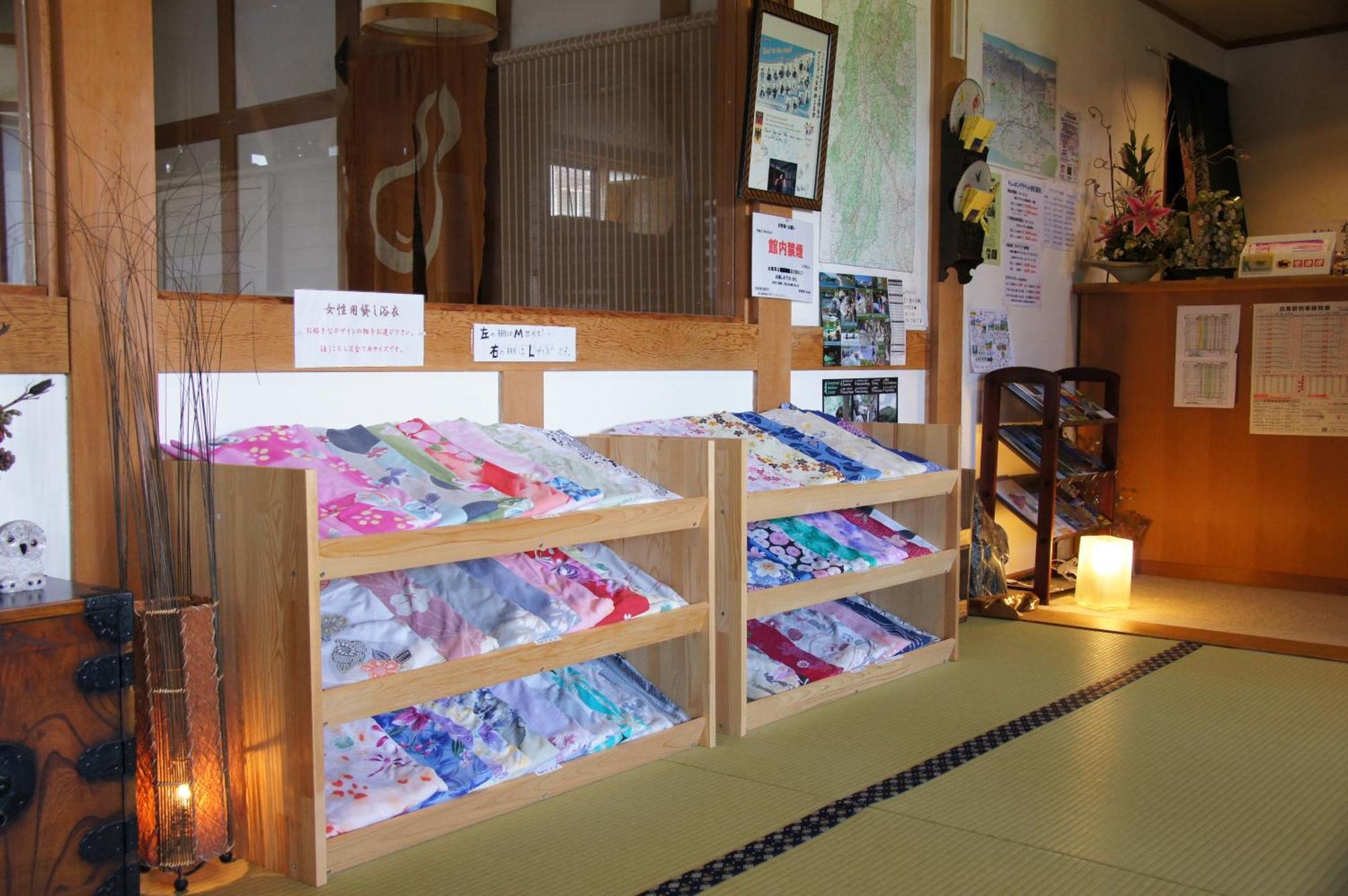 Minamiya 山とねこと遊ぶ宿 みなみ家 Hakuba Exterior photo
